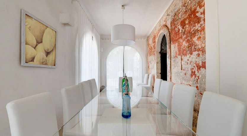 Photo of Cashmere & Stone