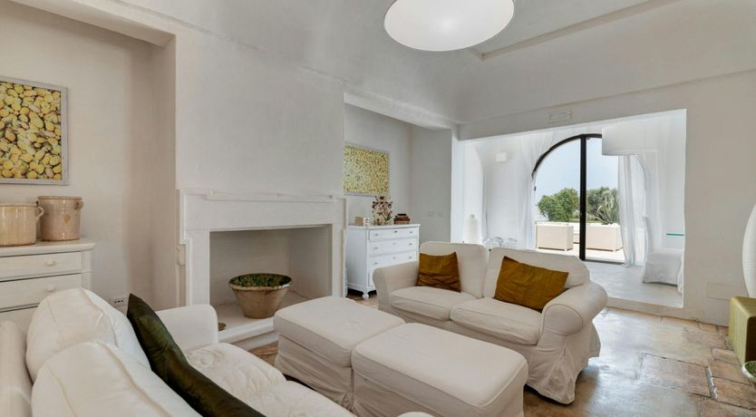 Photo of Cashmere & Stone