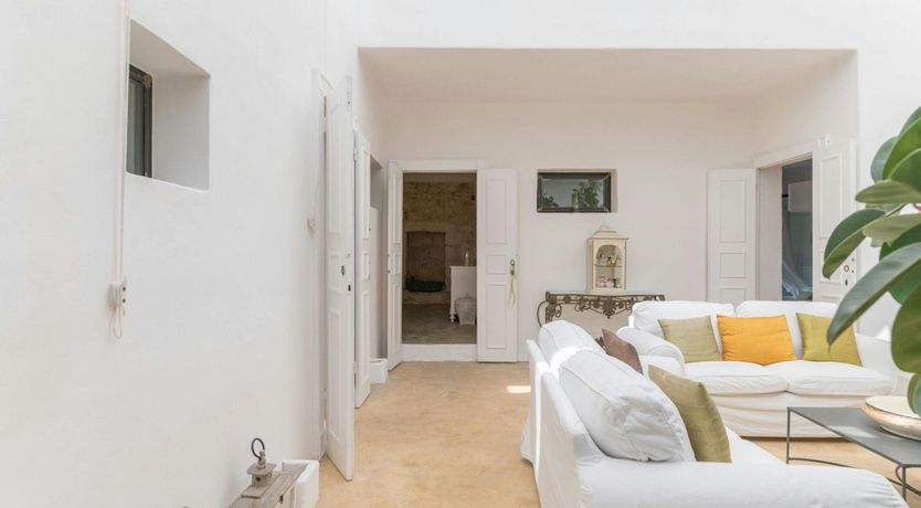 Photo of Cashmere & Stone