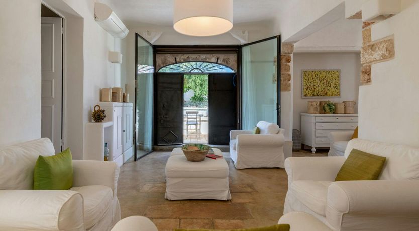 Photo of Cashmere & Stone