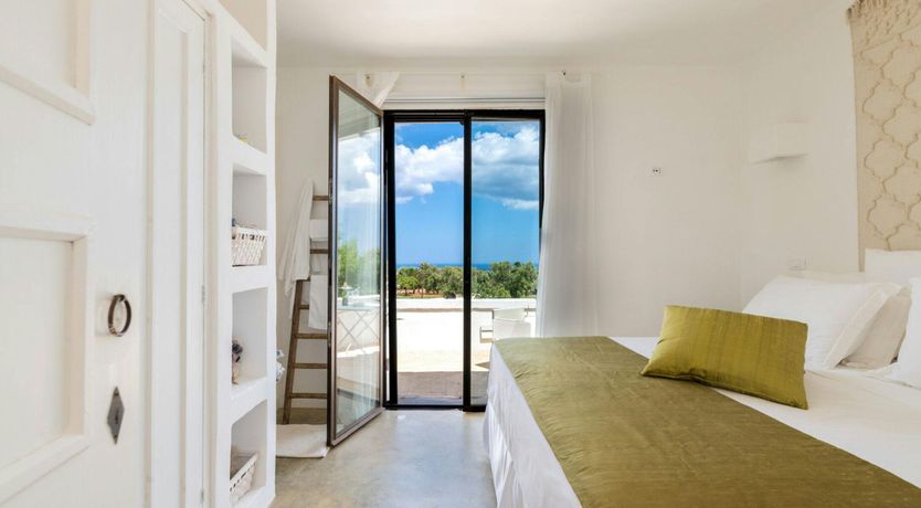 Photo of Cashmere & Stone