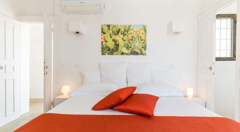 Photo of Cashmere & Stone