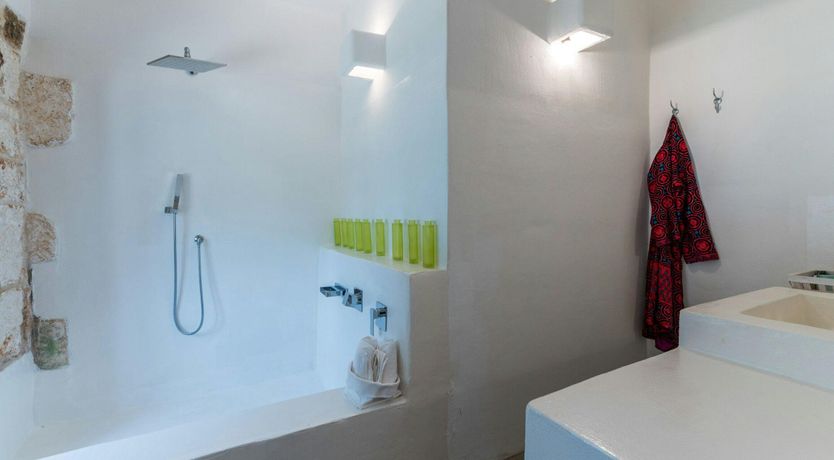 Photo of Cashmere & Stone