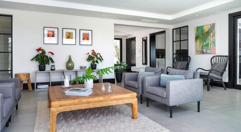 Photo of The Sunlit Garden