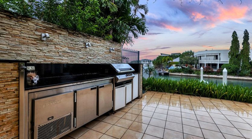 Photo of Darwin Seas