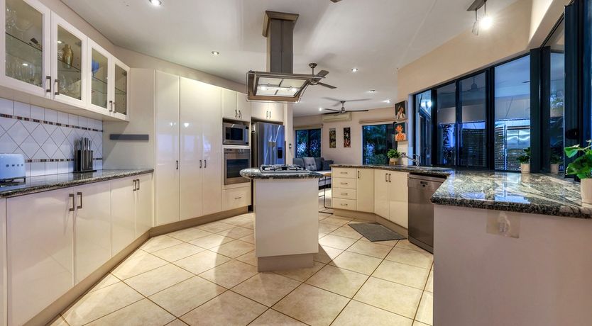 Photo of Darwin Seas