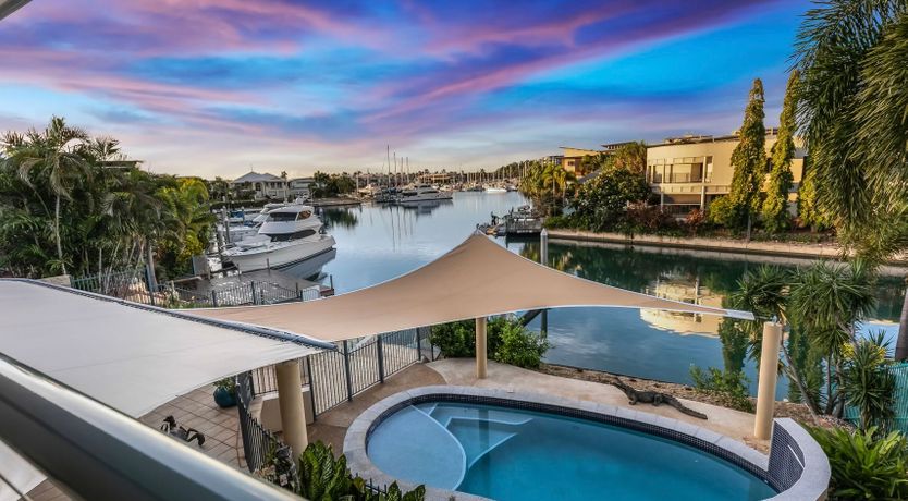 Photo of Darwin Seas