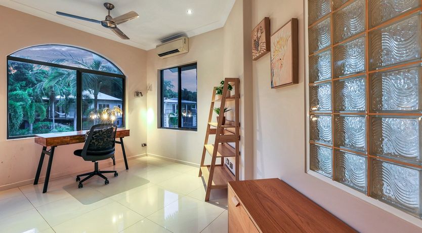 Photo of Darwin Seas