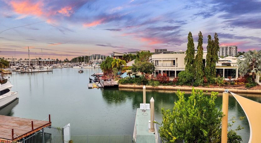 Photo of Darwin Seas