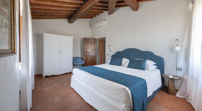 Photo of Florentine Dreams