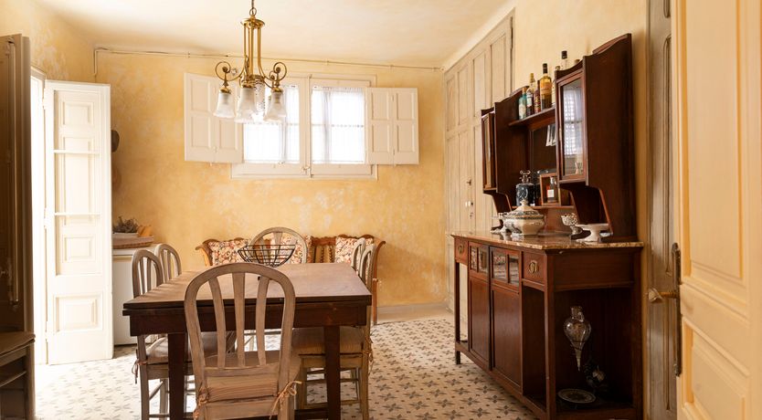 Photo of The Sunlight's Kiss