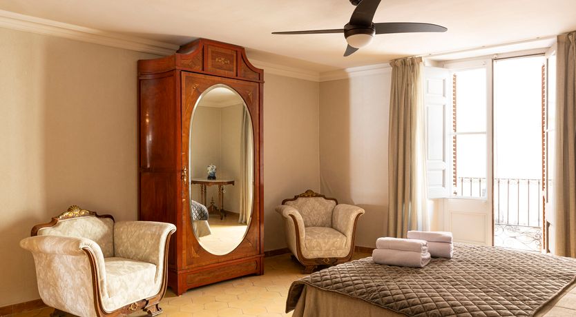 Photo of The Sunlight's Kiss