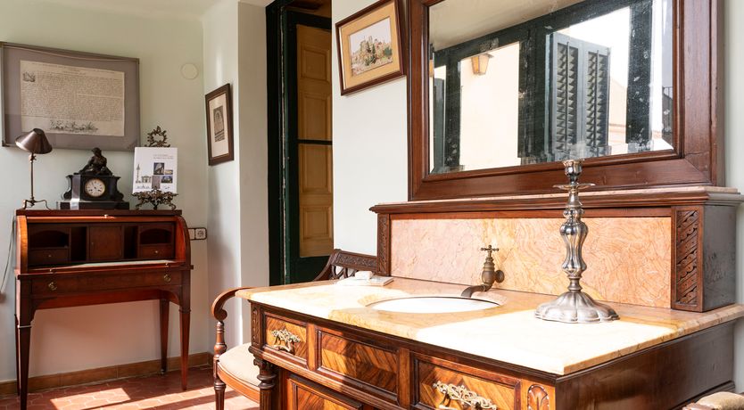 Photo of The Sunlight's Kiss