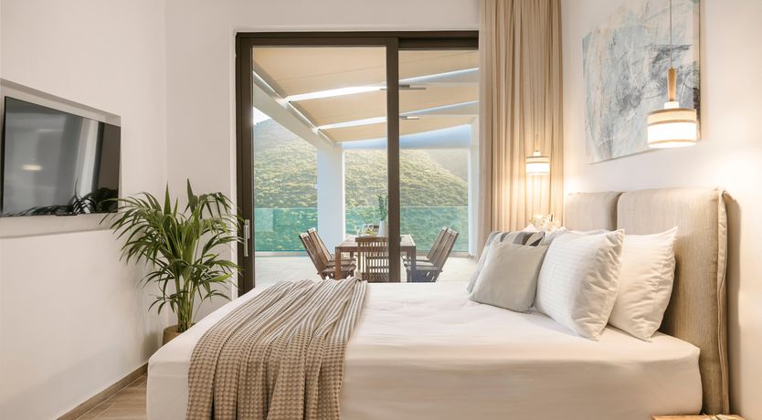 Photo of Infinite Horizons