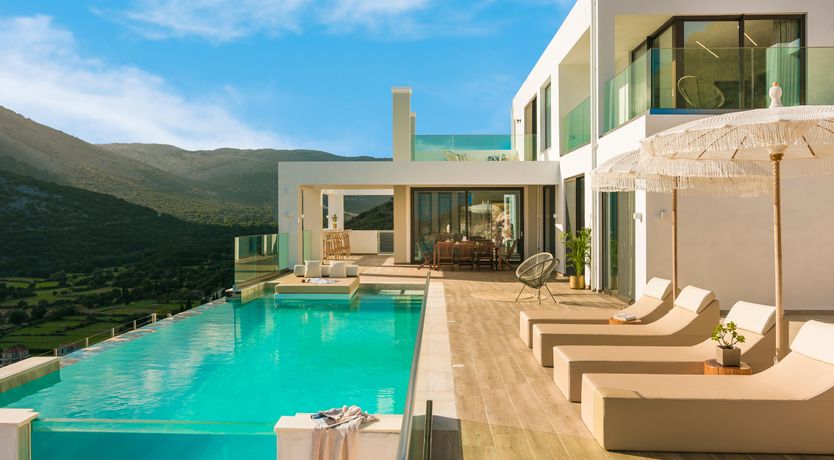 Photo of Infinite Horizons