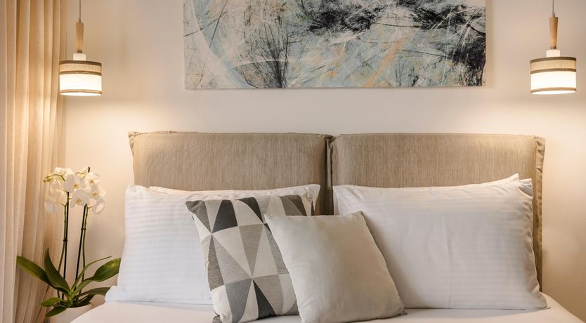 Photo of Infinite Horizons