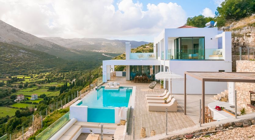 Photo of Infinite Horizons