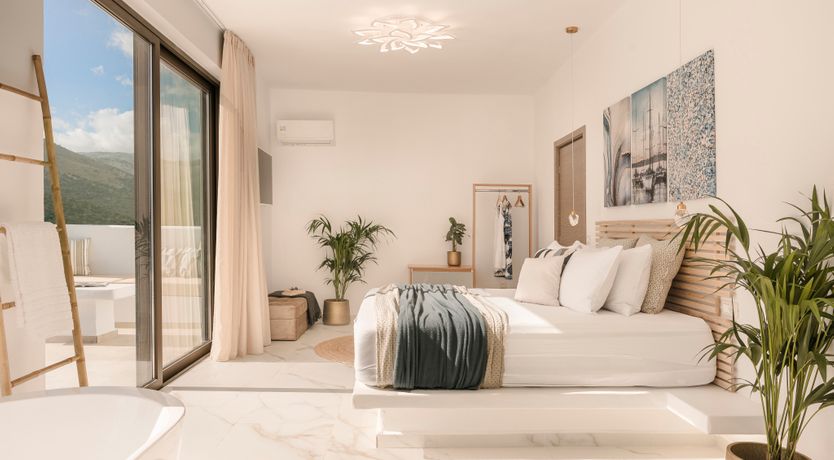 Photo of Infinite Horizons