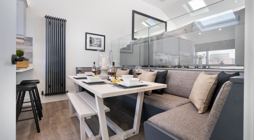 Photo of Lakeview Luxury