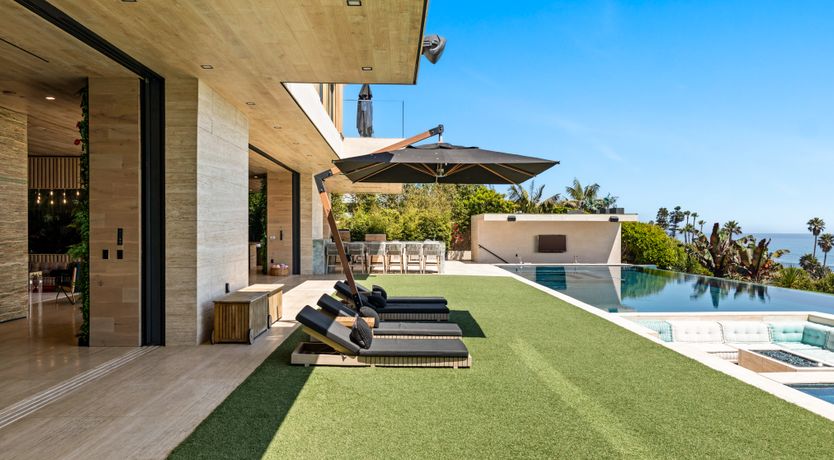 Photo of Pacific Portrait