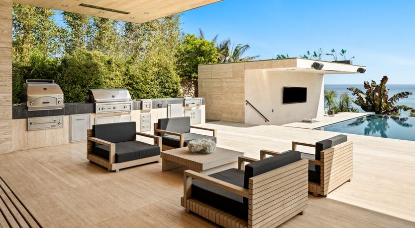 Photo of Pacific Portrait