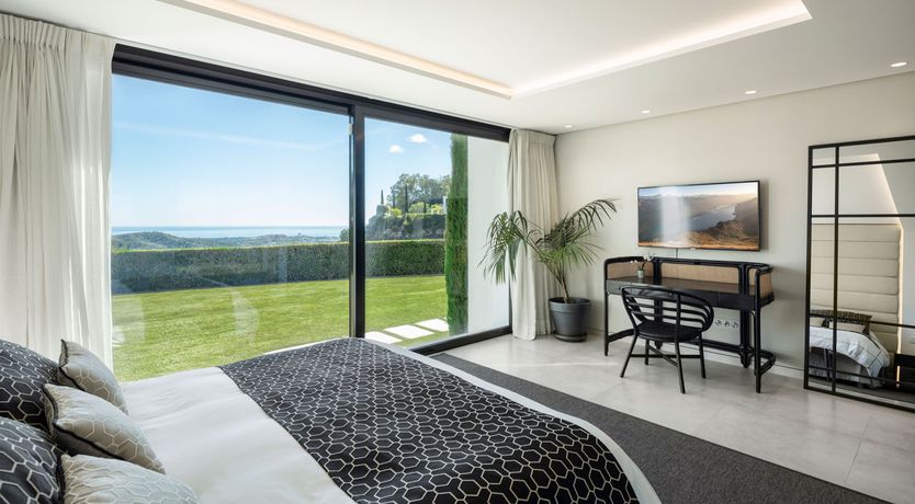 Photo of Serenade Sunshine