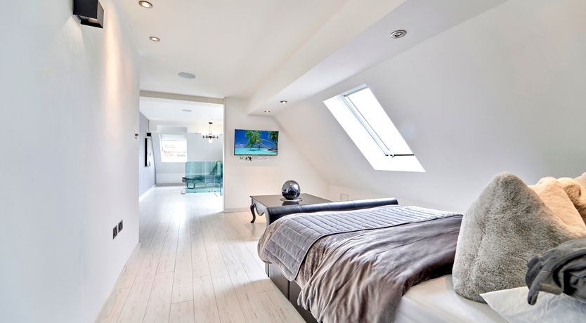 Photo of Total Splendour