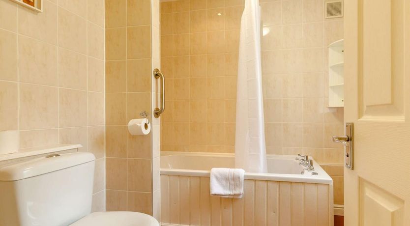 Photo of 3 Bed in Combe Martin