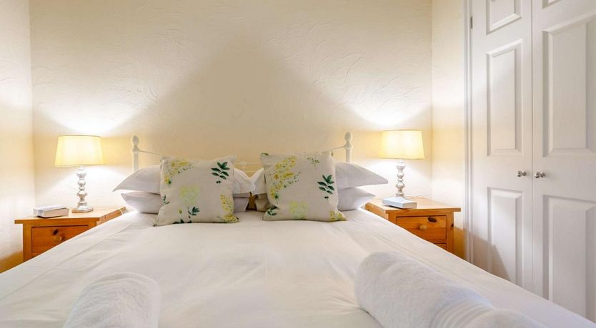 Photo of 3 Bed in Combe Martin