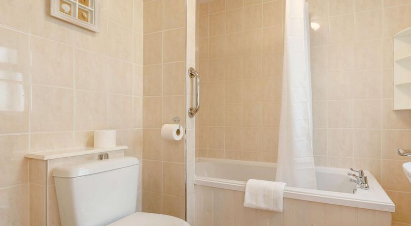 Photo of 3 Bed in Combe Martin