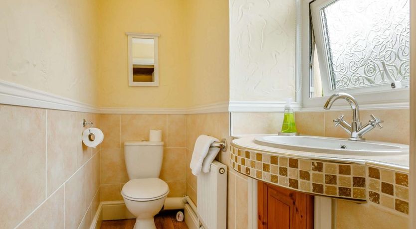 Photo of 3 Bed in Combe Martin