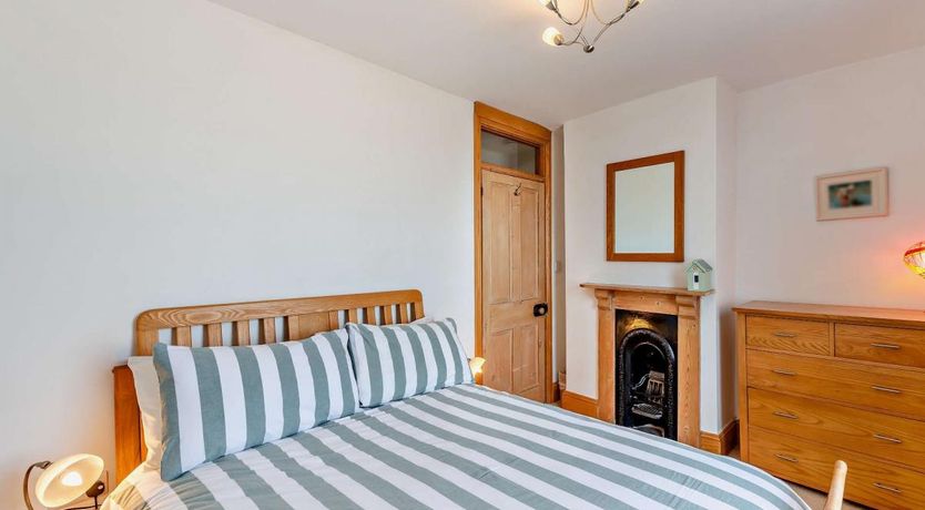 Photo of 3 Bed in Appledore