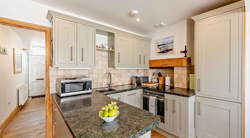 Photo of 3 Bed in Appledore