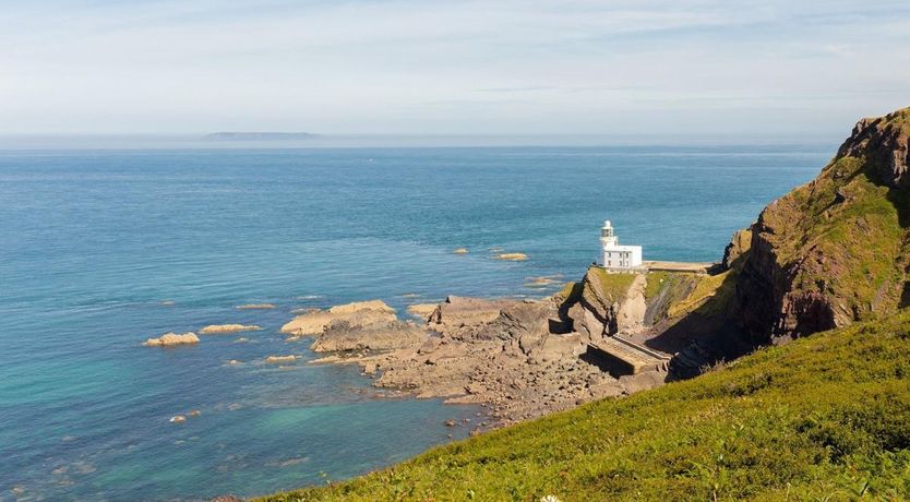 Photo of 4 Bed in Hartland