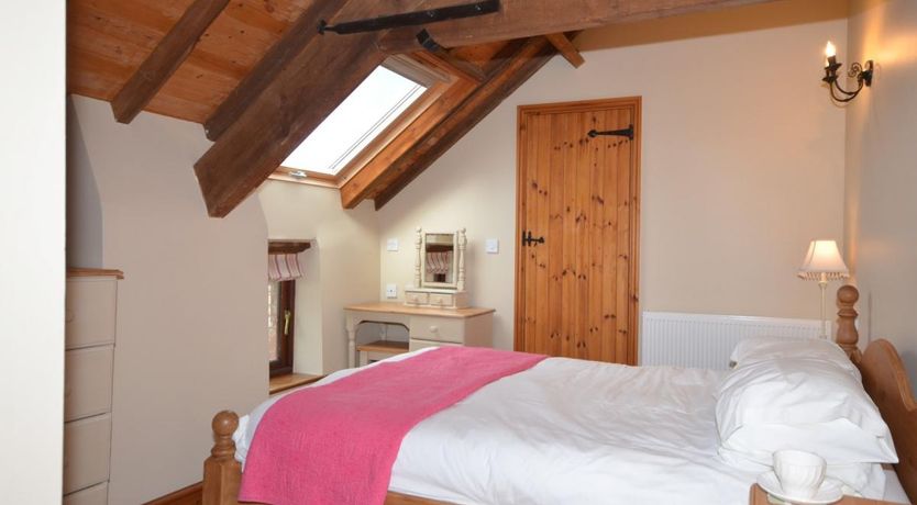 Photo of 4 Bed in Hartland