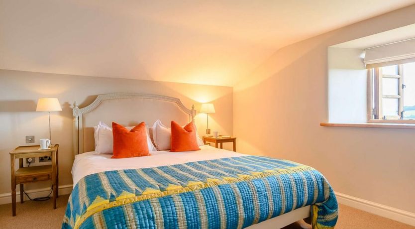 Photo of 1 Bed in Craswall