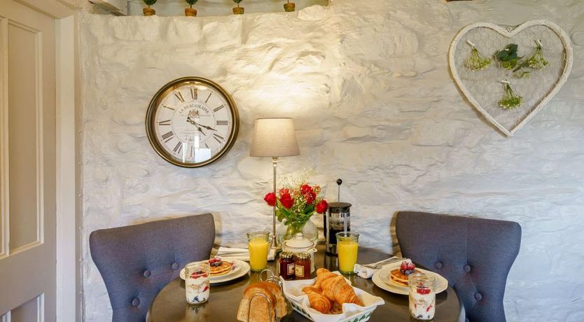 Photo of 1 Bed in Bouth