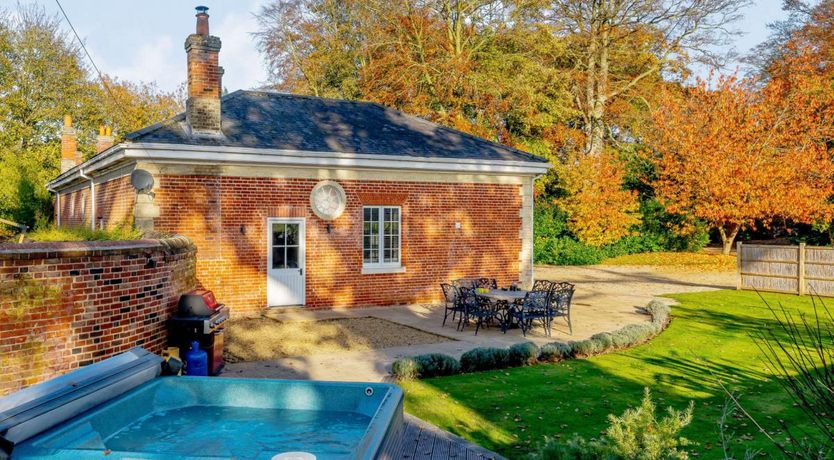 Photo of 4 Bed in Smallburgh