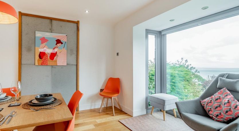 Photo of 5 Bed in Saundersfoot