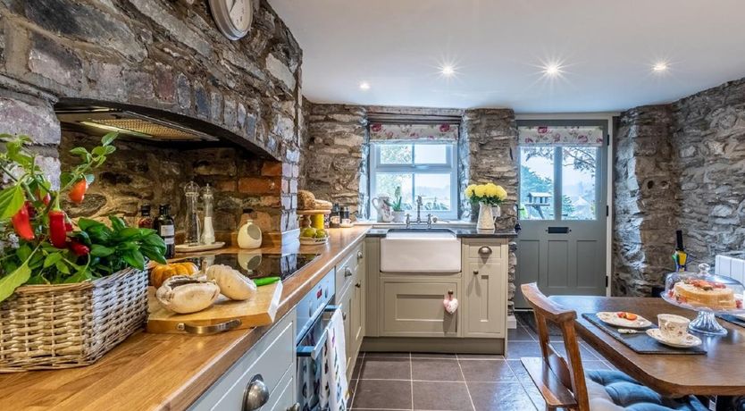 Photo of 1 Bed in Bouth