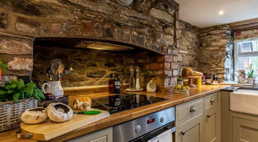 Photo of 1 Bed in Bouth