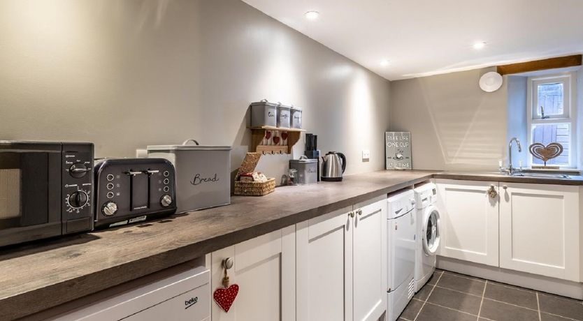 Photo of 1 Bed in Bouth