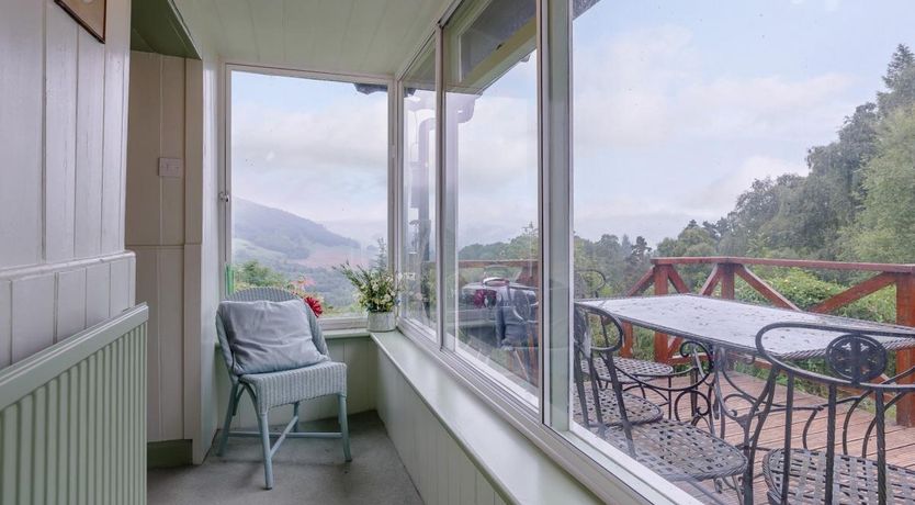 Photo of 5 Bed in Drumnadrochit