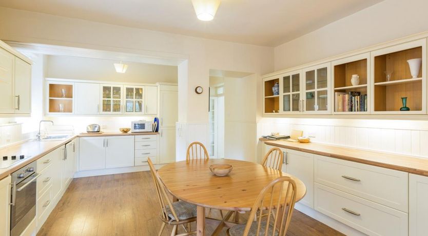 Photo of 5 Bed in Pitlochry