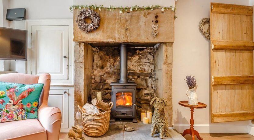 Photo of 2 Bed in Ashford-in-the-Water