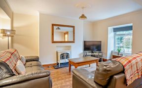 Photo of 4 Bed in Tenby