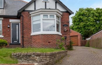 3 Bed in Stockton-on-tees Holiday Home