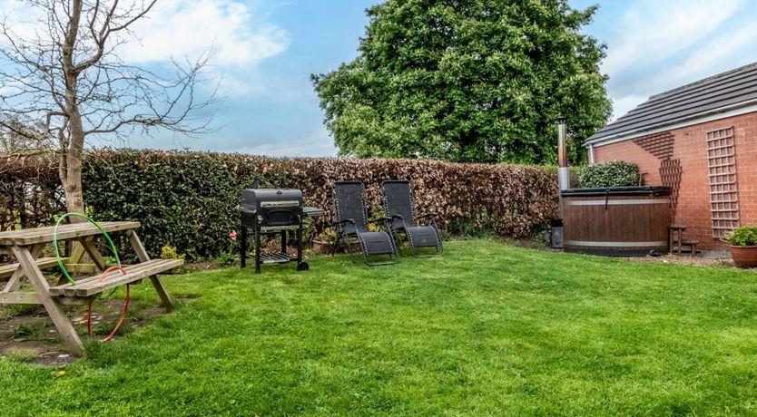 Photo of 3 Bed in Sedgefield