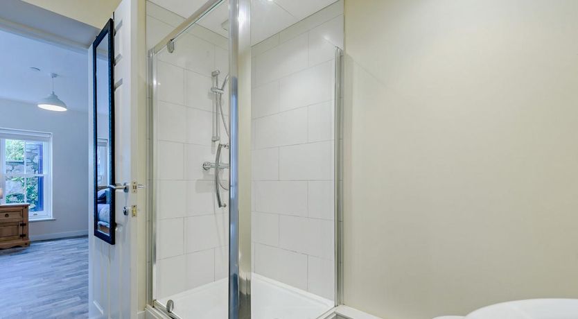 Photo of 4 Bed in Tenby