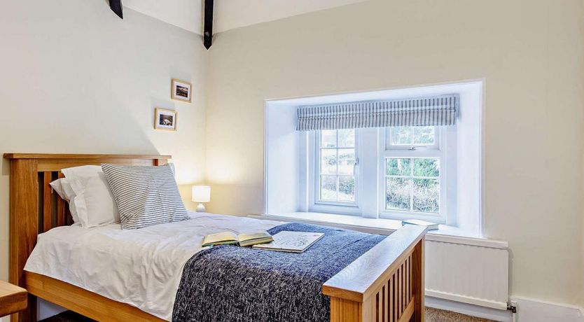 Photo of 3 Bed in Earlswood